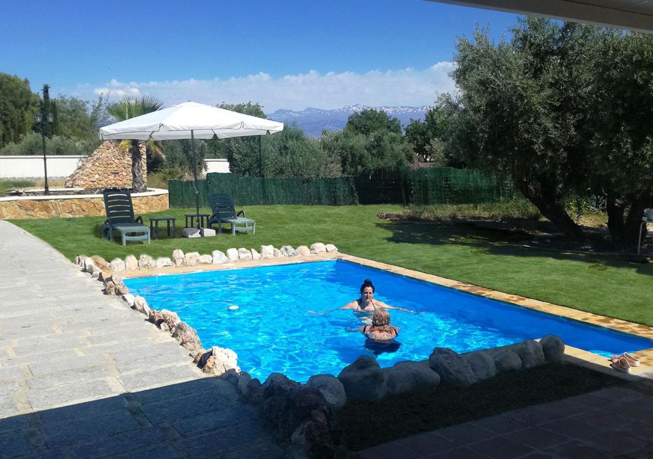 Villa Capricho De Luna Caparacena ภายนอก รูปภาพ
