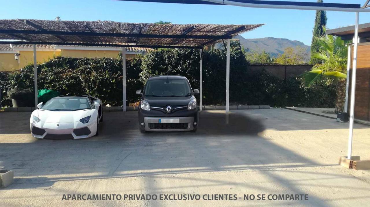 Villa Capricho De Luna Caparacena ภายนอก รูปภาพ