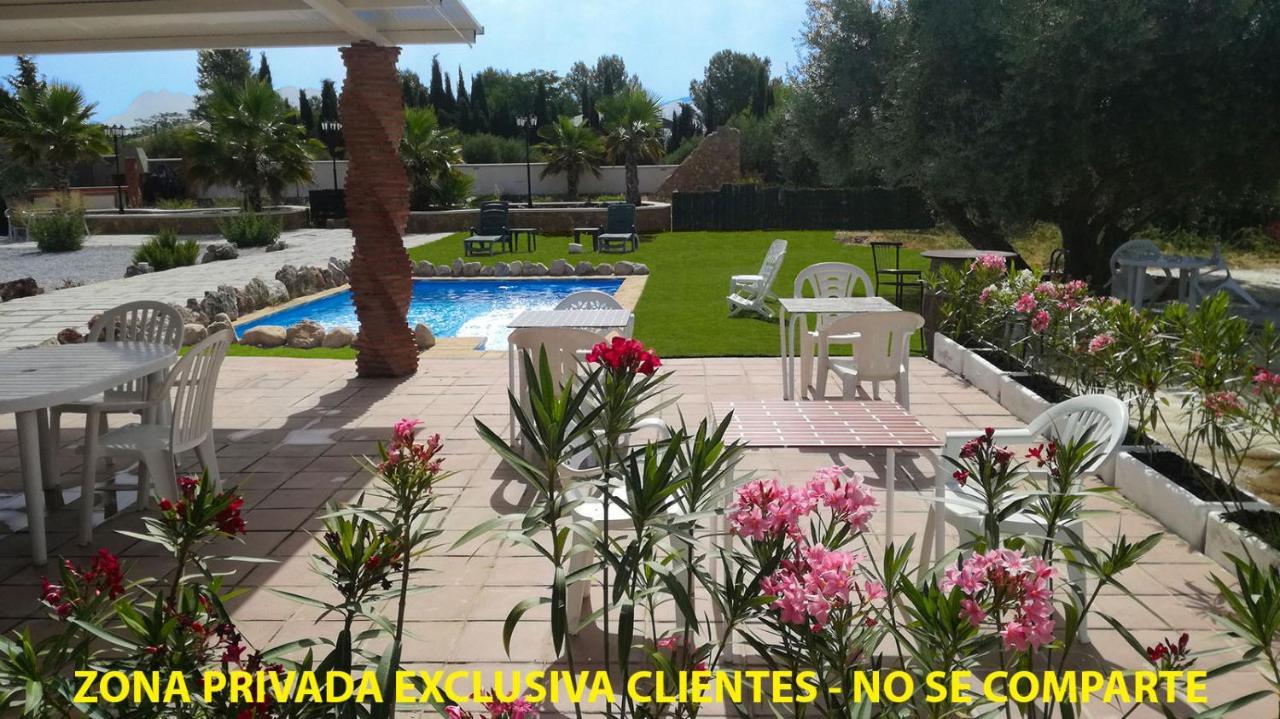 Villa Capricho De Luna Caparacena ภายนอก รูปภาพ