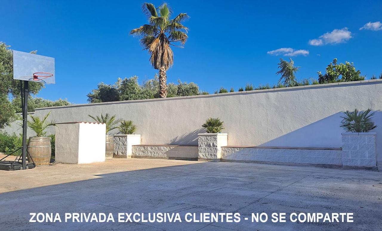 Villa Capricho De Luna Caparacena ภายนอก รูปภาพ