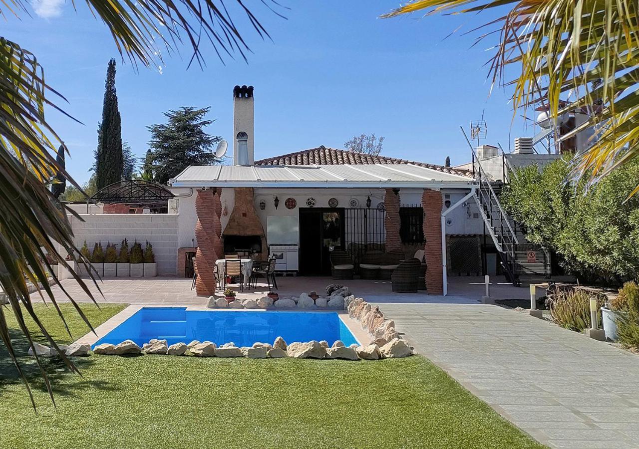 Villa Capricho De Luna Caparacena ภายนอก รูปภาพ
