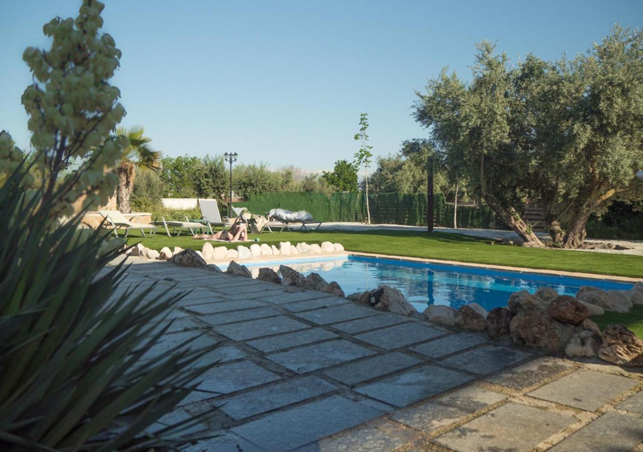 Villa Capricho De Luna Caparacena ภายนอก รูปภาพ